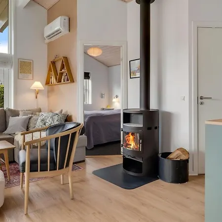 Sjarlotte - 100m From The Sea By Interhome Vakantiehuis