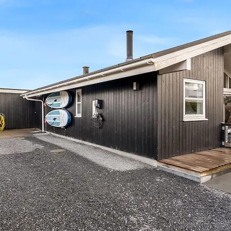 Vakantiehuis Sjarlotte - 100m From The Sea By Interhome